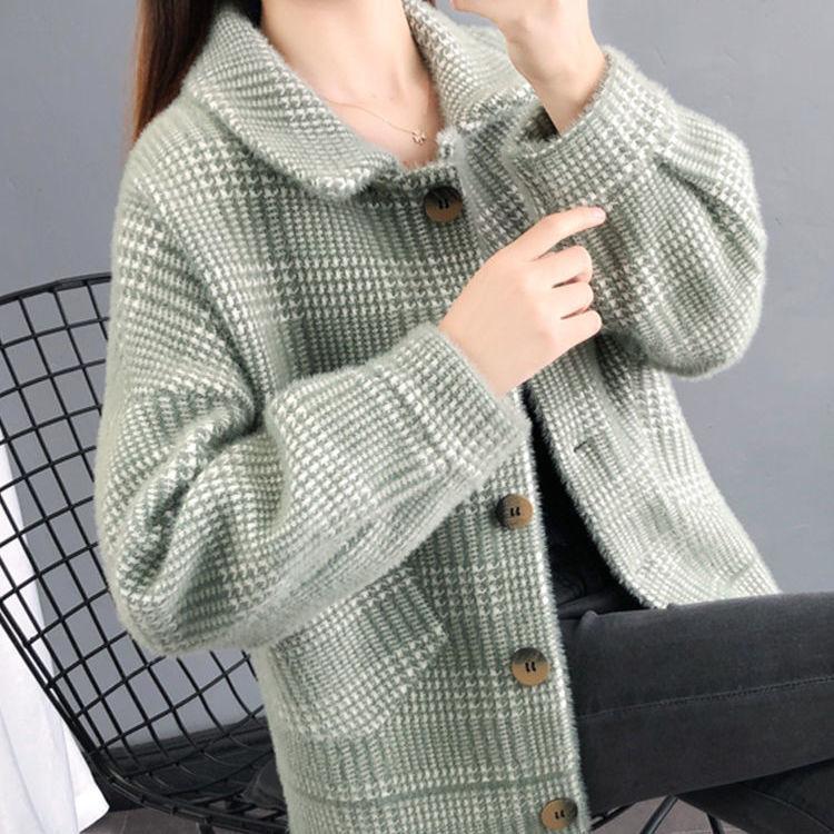 Trendy kostkovaný cardigan kabát s kapsami pro drobné ženy, teplý a stylový, ideální na podzim a zimu