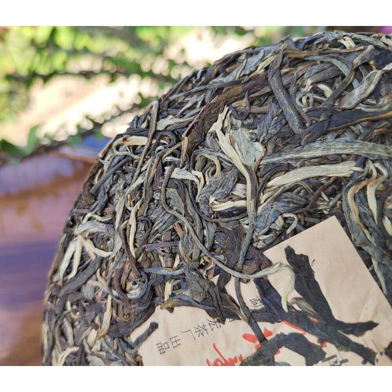 357g Ming Qian Ancient Tree Frühlingstee Pu'er Rohtee Siebensamen-Kuchentee