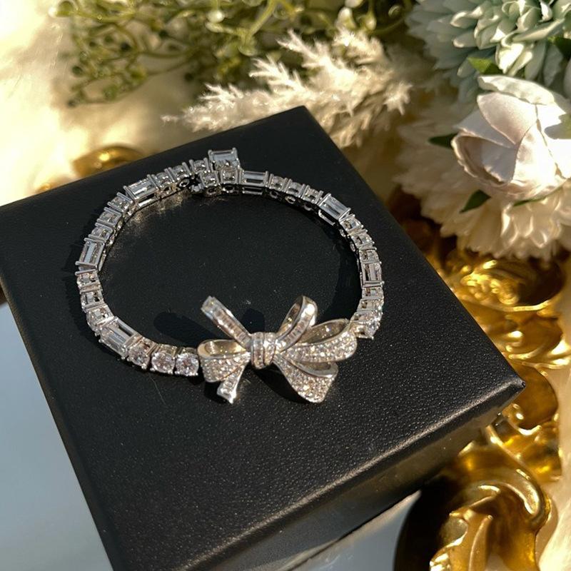 Temperament zircon bow splicing bracelet 2025 new ins light luxury jewelry women