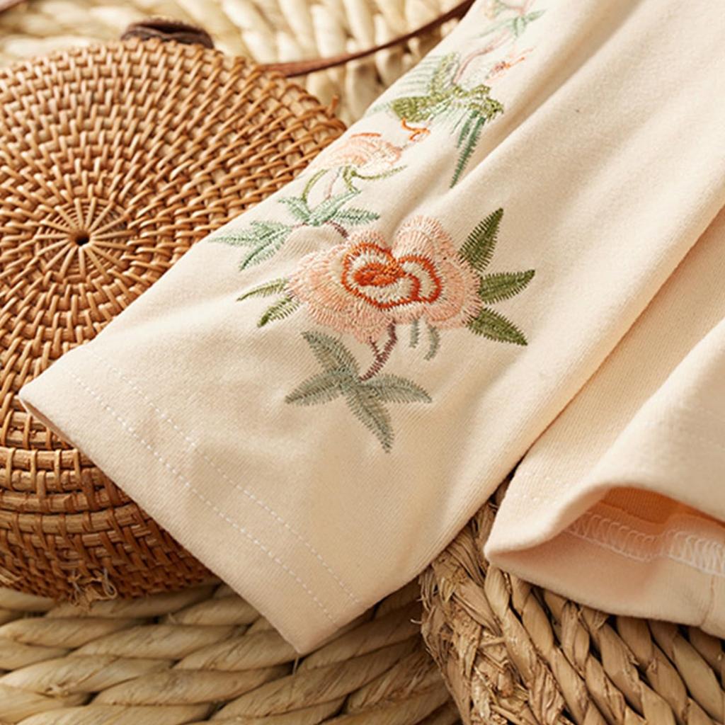 Women's Fashion Retro Velvet Literary Embroidery High Neck Long Sleeve T-Shirt Top