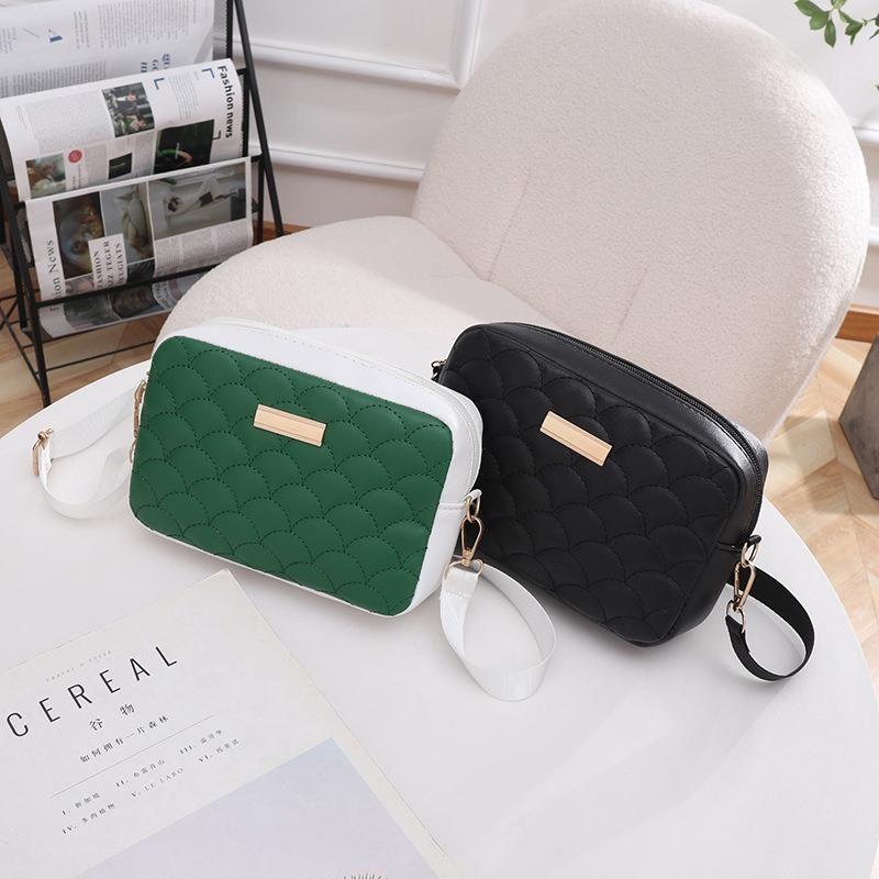 Fashion Embroidered Bag Ladies Bag Versatile New Ladies Shoulder Bag Elegant Large Capacity Messenger Bag