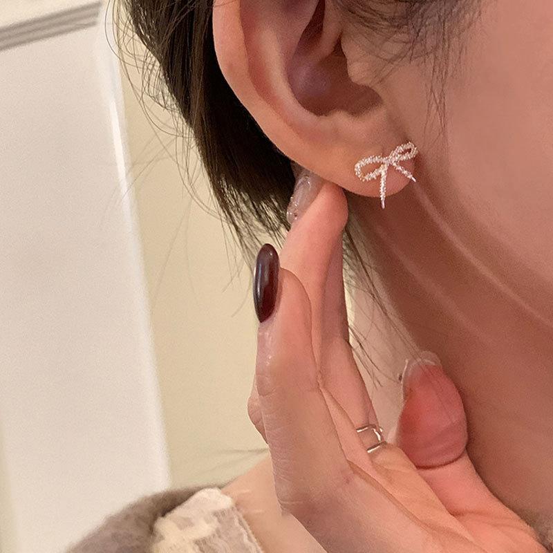 Simple Small Bow Stud Earrings For Women Cute Hypoallergenic Daily Wear Ear Piercing Jewelry Gift