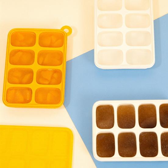 Silicone Ice Cube Tray with Lid 8 Cavities Easy Release Summer Refrigerator Cocktail Whiskey Ice Maker Press Mold Kitchen Supplies