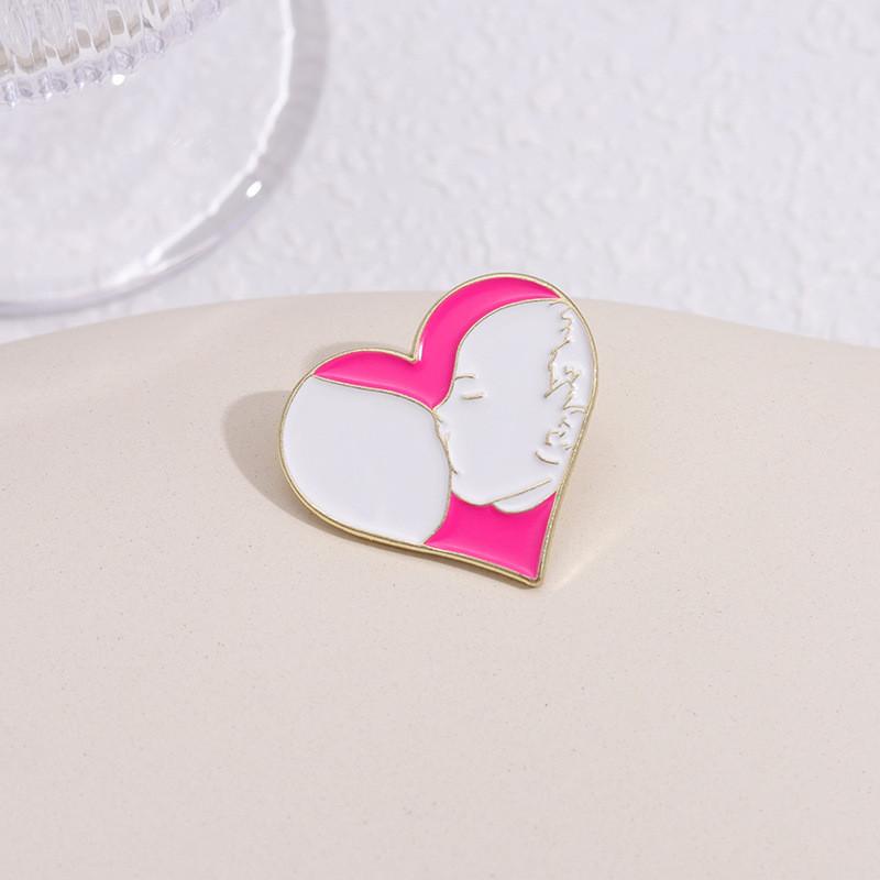 Stylish Enamel Heart Shaped Brooch Creative Alloy Badge For Bags And Accessories