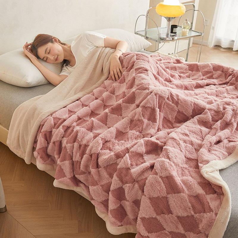 Faux Rabbit Wool Blended Plaid Blanket Sheep Camel Wool Jacquard Double-Layer Thick Blankets Single Bedspread for Four Seasons