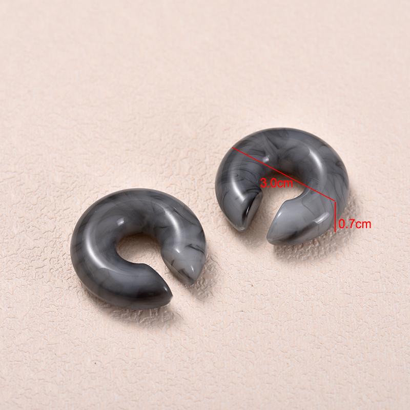1 Pair Simple Smooth Circle Round Ear Clip On Earrings For Women C Shape Resin Without Piercing Fake Cartilage Ear Cuff Jewelry