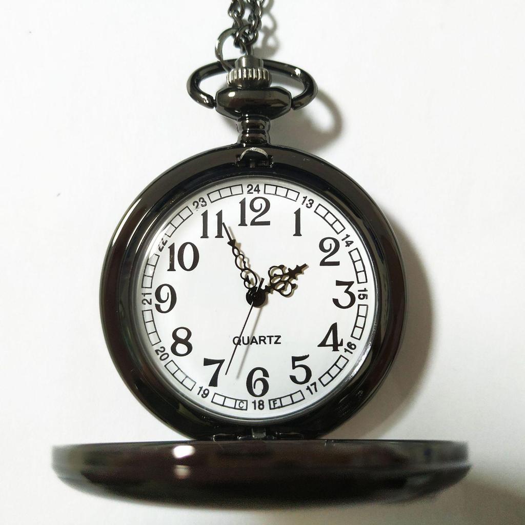 Ceas de buzunar retro cu clapetă din oțel tungsten lustruit cu cifre arabe - Cadou antic în 4 culori
