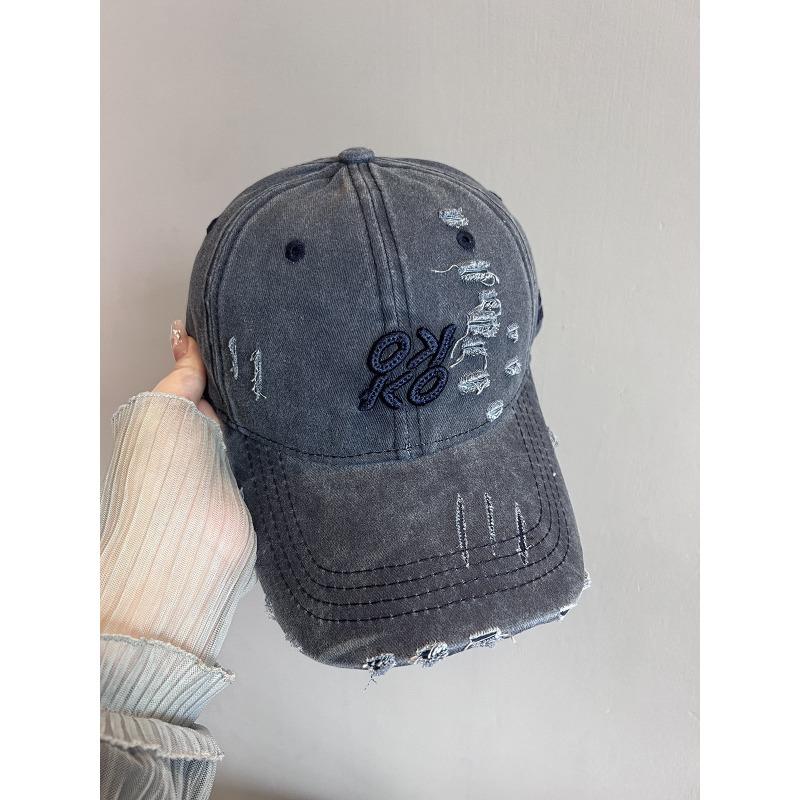 American Retro Ripped Baseball Cap for Women In Spring and Summer New Washing and Old Versatile Baseball Cap Showing Off Their Faces and Small Hats