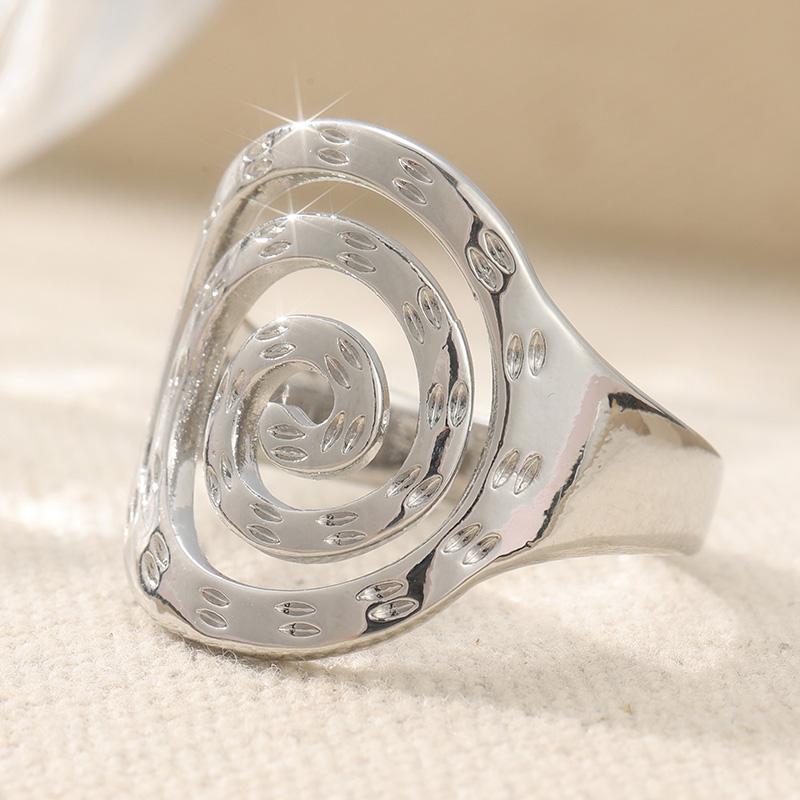 Vintage Hand Carved Hollow Spiral Women's Ring CopperColor Metal Geometry Daily Wear Party Jewelry Anniversary Gift