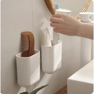 Koupelna a záchod – Držáky na zubní kartáčky