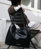 Iugamakaras Essential Hobo Shoulder Bag (Black)