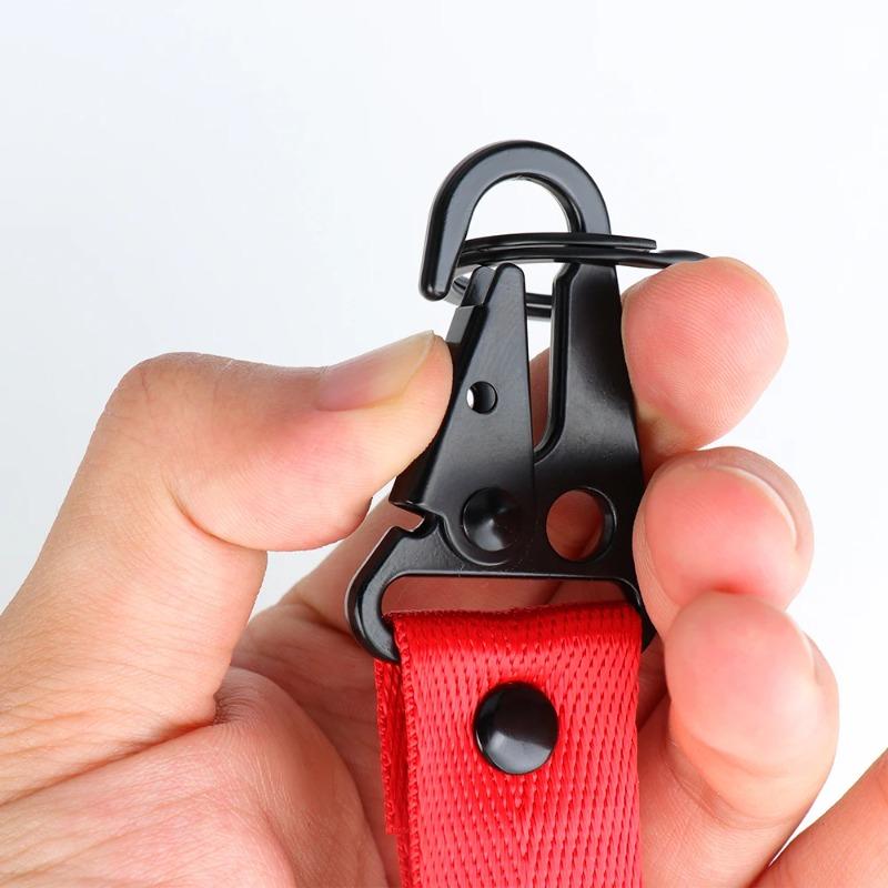 1pc Fashion Creative Metal Ribbon Car Keychain Key Ring Key Chain For BMW E46 E90 E60 F30 E39 F10 E87 E36 F20 E92 Car Styling