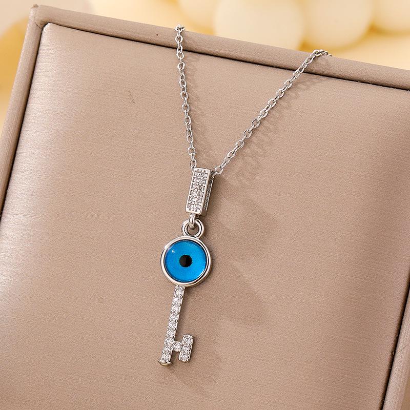 Women's Titanium Steel Blue Evil Eye Pendant Necklace - Light Luxury Clavicle Chain Jewelry