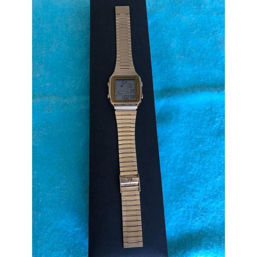 Used TIMEX Q digital watch body