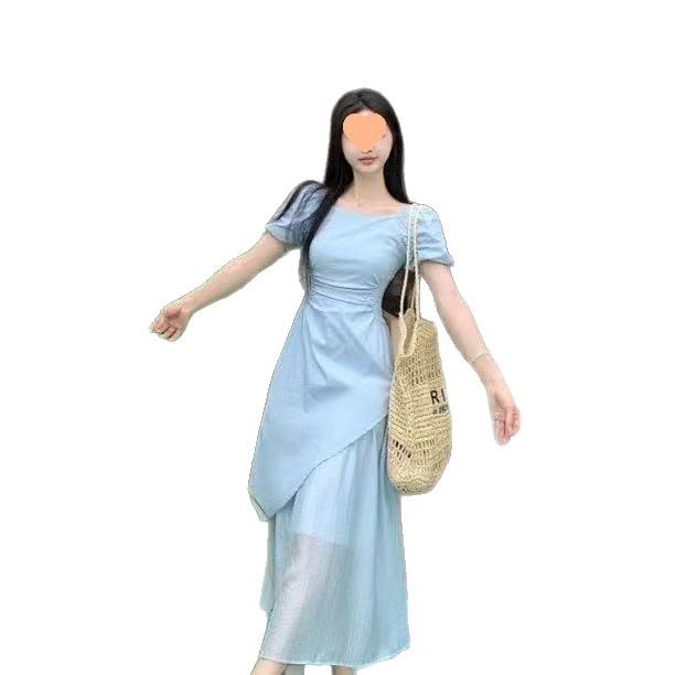 2026 French Elegant Summer Puff Sleeve Square Neck Slimming Dress with Irregular Waist and Pleats