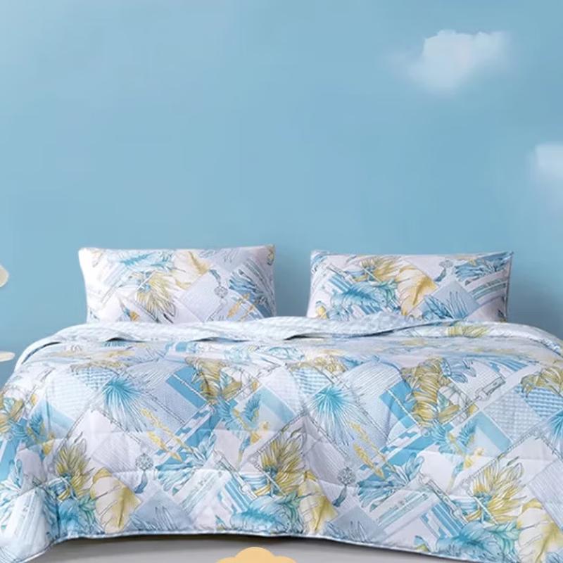 

Fuanna Antibacterial Seven-Hole Summer Quilt