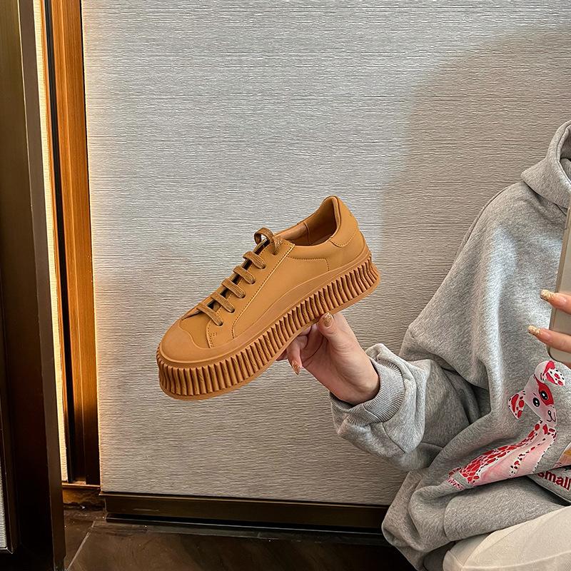 Muffins inside and out, leather vintage platform white shoes, women's small height increased lace-ups, versatile board shoes, casual biscuit shoes