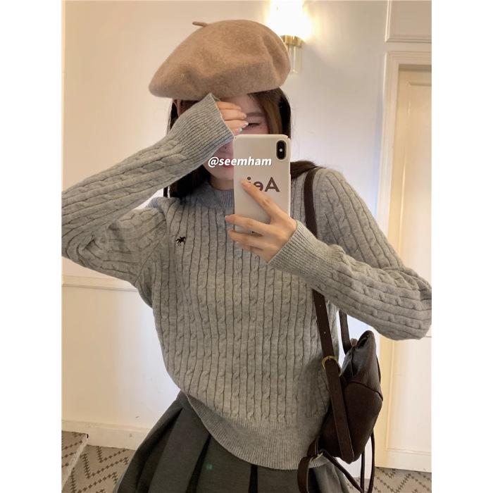 

Douyin Tmall свитер в стиле колледжа с белым узором и вышитыми деталями One size серый