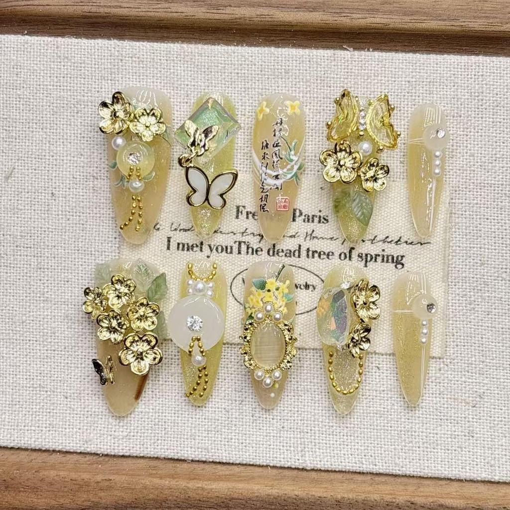 New Gilded Yellow Mid-Autumn Medium-Length Pointed Handmade Nail Tips