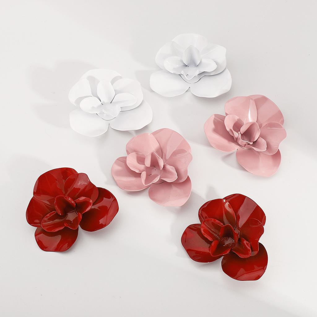 Exaggerated Metal Large Red Rose Flower Earrings for Women Europe America Personality Daily Commuter Jewelry Holiday Accessory