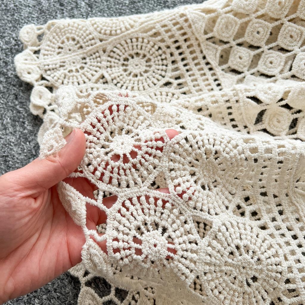 Dimanaf 2025 Nowa spódnica garniturowa damska dzianinowa plaża krótki rękaw koronka Hollow Out seksowna O-Neck Hollow letni styl topy koszulki luźne podstawowe