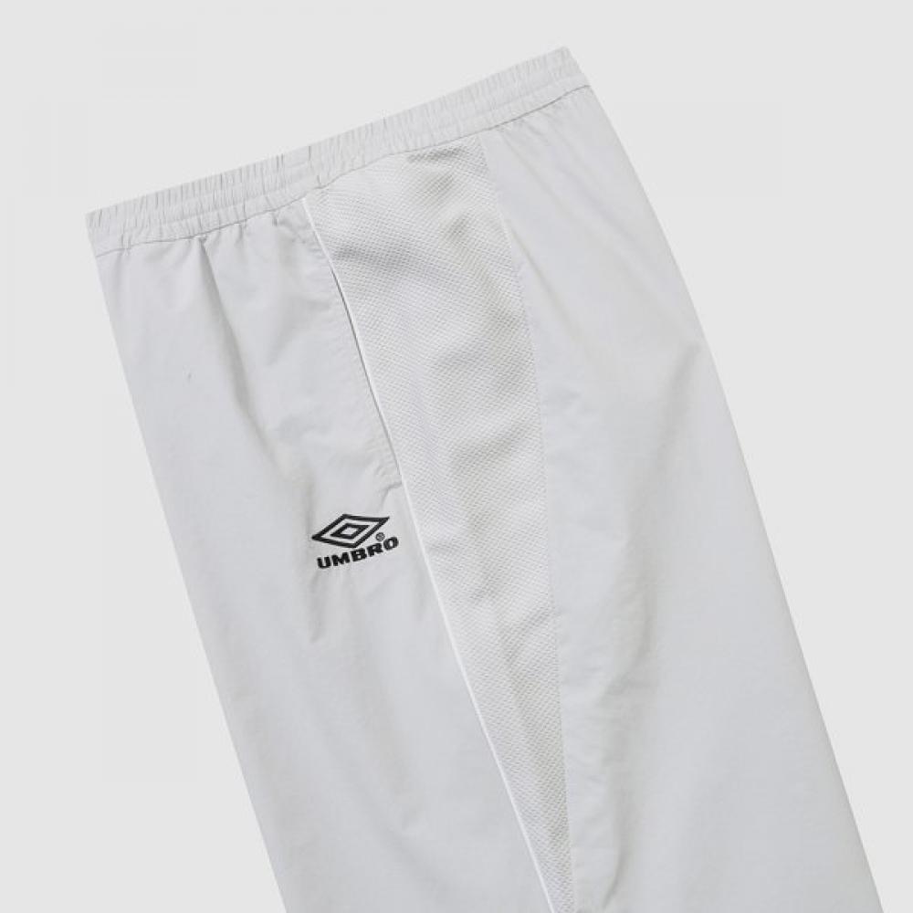 Umbro Unisex Engineered Woven Wide   Jogger Pants Uq121cpt23wgr