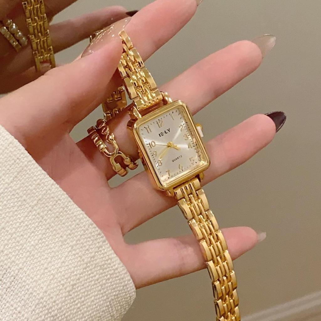 Retro Gold Square Quartz Watch with Versatile Bracelet