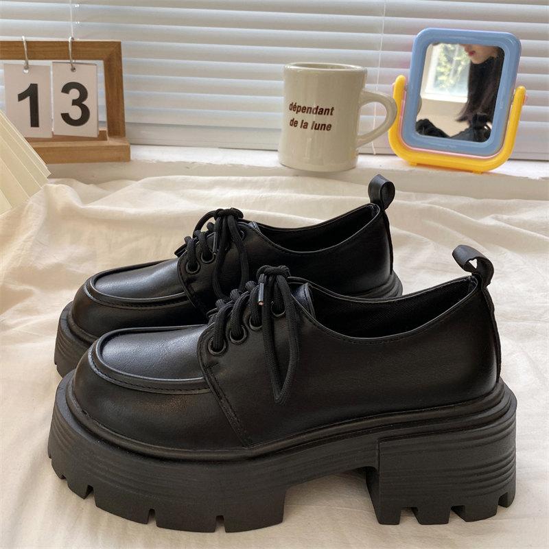 

2024 Женские летние Новые Черные Туфли на плоской платформе Женские лоферы Слипоны Обувь Лолиты Дизайнерские Повседневные Оксфорды из ПУ кожи 4.5