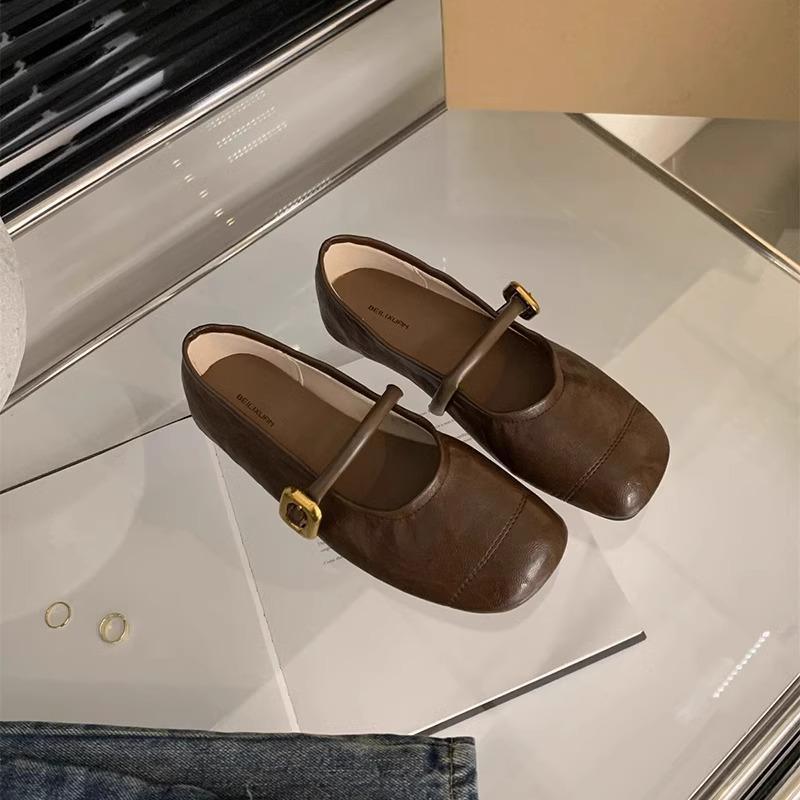 

Women s shallow single shoes women s 2025 new spring and autumn new French beanie shoes with skirts flat Mary Jane shoes 39 коричневый