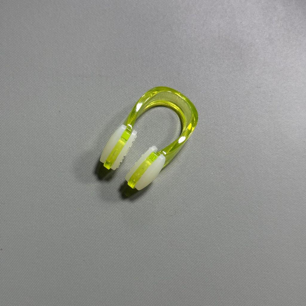 Universal Non-Slip Silicone Swimming Nose Clip for Children and Adults