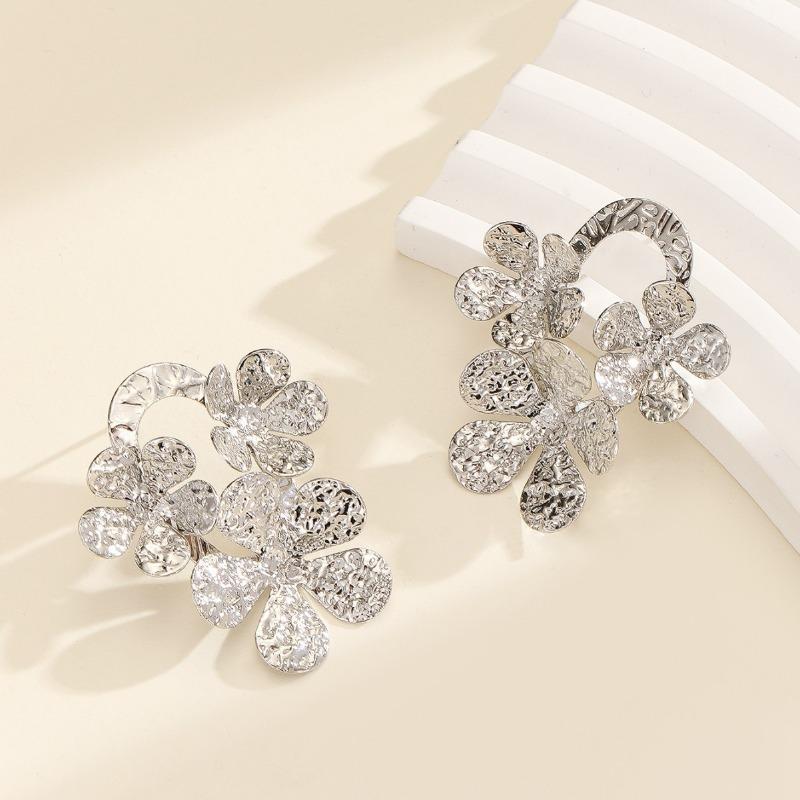 Exaggerated Personalized Three Five Petal Flower Dangle Earrings For Women
