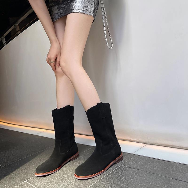 Krazing Pot Chaussures en daim de vache pour femme, bottes mi-mollet à bout rond et talons bas épais, collection automne-hiver