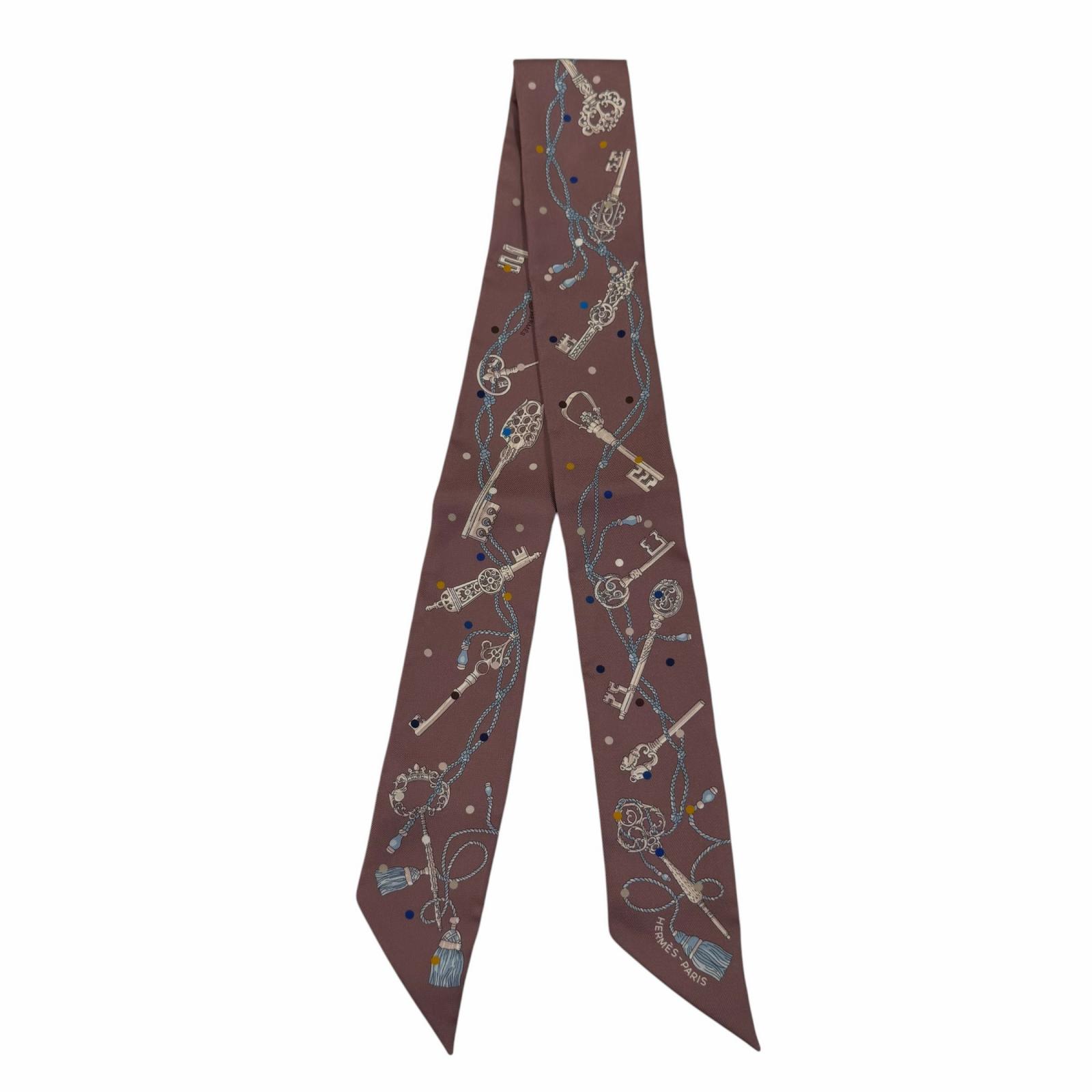 Excellent HERMES scarf Les Cles a Pois (Le Creapore) silk Women Used