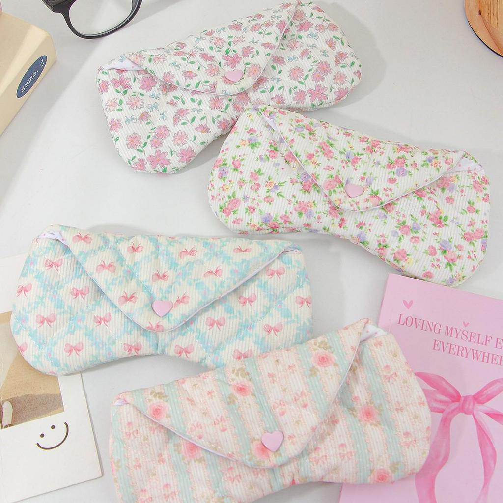 Heart-Shaped Corduroy Padded Glasses Case – Ins Style