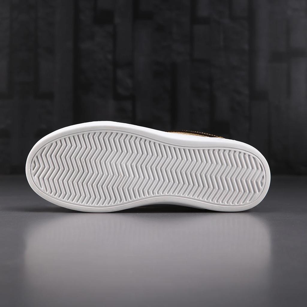 Silver Sports Shoes Women's Summer Mesh Running Shoes Lace Up Fitness Jogging Shoes 2025 New Model for Girls Designer