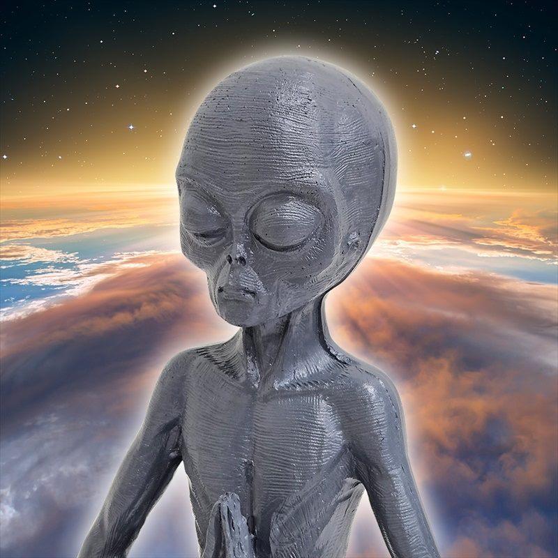 Alien Figure Decorative Object Interior Decor Gardening Extraterrestrial Yoga Meditation Resin Statue Gift.