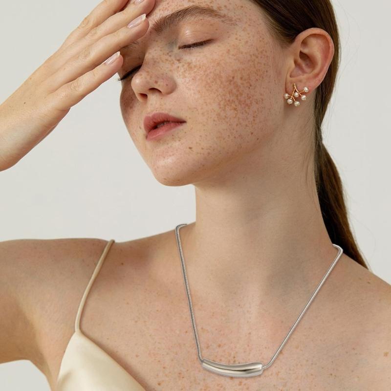 Geometry Bowknot Pendant Necklace Sweet Cool Clavicle Chain Necklace Jewelry