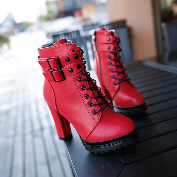 2025 Autumn/Winter New Women's Velvet High Heels Short Boots Thick Heels Round Head Lace Riveted Leather Boots