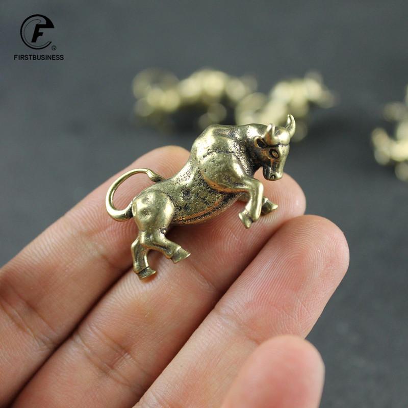 2022 NEW Brass Wall Street Bullfighting Pendant Vintage Copper Lucky Bull Keychain Charm Chinese Feng Shui Hanging Jewelry Decor