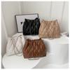 PU-Leder Plaid Gesteppte Damen Schultertasche Polsterung Unten Leichte Casual Kette Umhängetasche Große Eimer Handtasche