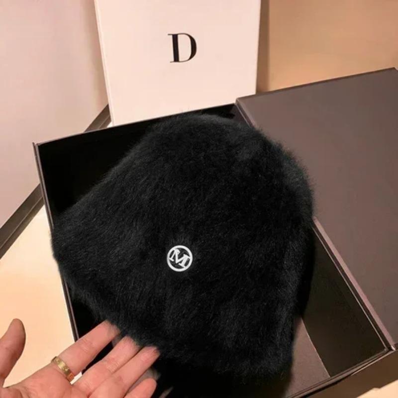 Luxury Warm Plush Rabbit Fur Winter Hat Designer M Bucket Hat Woman Lady Fashion Bob Hat Retro Fluffy Angola Female Hat Panama