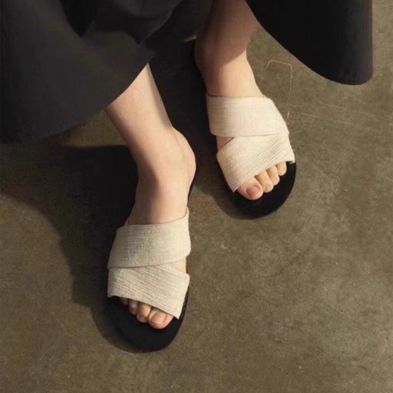 Fashion Women's Flat Sandals Dressy Summer Slide Sandals Slip On Open Toe Slippers Slides Mules with Soft Footbed for Summer Beach