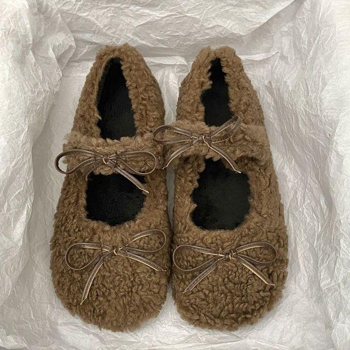 

Mao Mao shoes are easy to wear with one pedal. They are sweet and versatile in autumn and winter. They are superb and foreign. They are versatil 39 коричневий