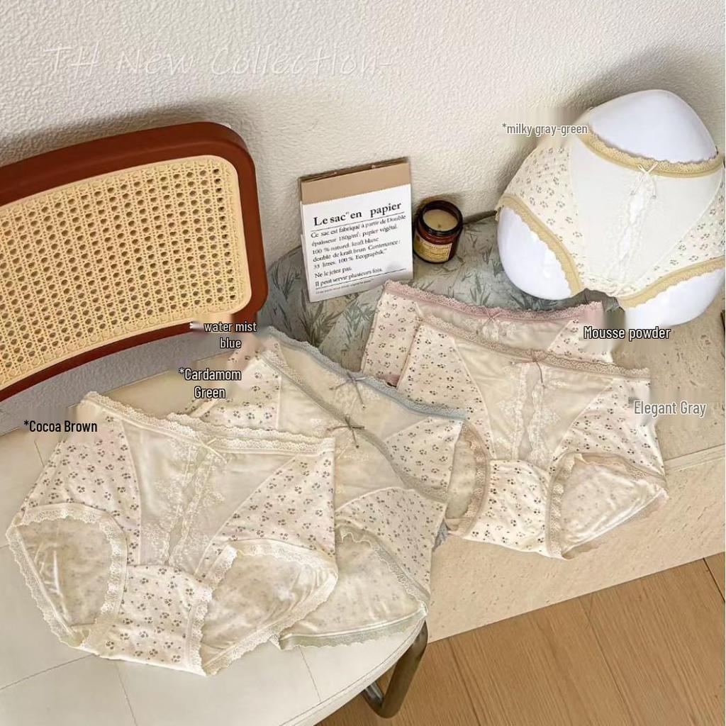 Tianhua Polka Dot & Small Floral Lace Trim Mid-Waist Triangle Panties Gift Box