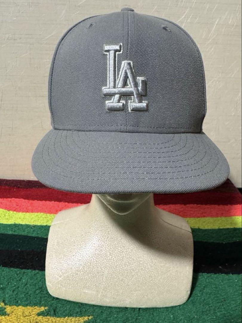 

[USED] Extremely rare New Era LA Los Angeles Dodgers 58.7cm