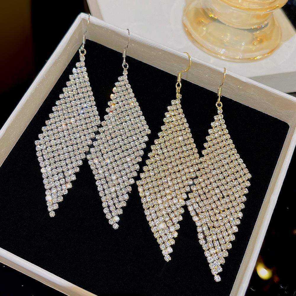

Celebrity Diamond Geometric Long Dangle Earrings - Sparkly, High-End Fashion Jewelry for Women
