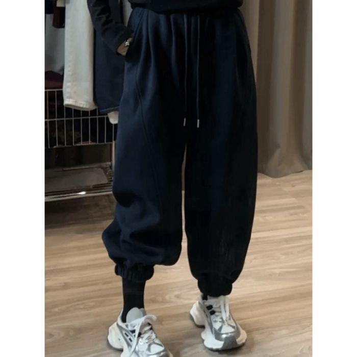 Fleece-Lined High-Waisted Tapered Women's Pants: Plus Size, Loose Fit, Versatile, Thick, Warm, Casual Autumn/Winter Sweatpants.