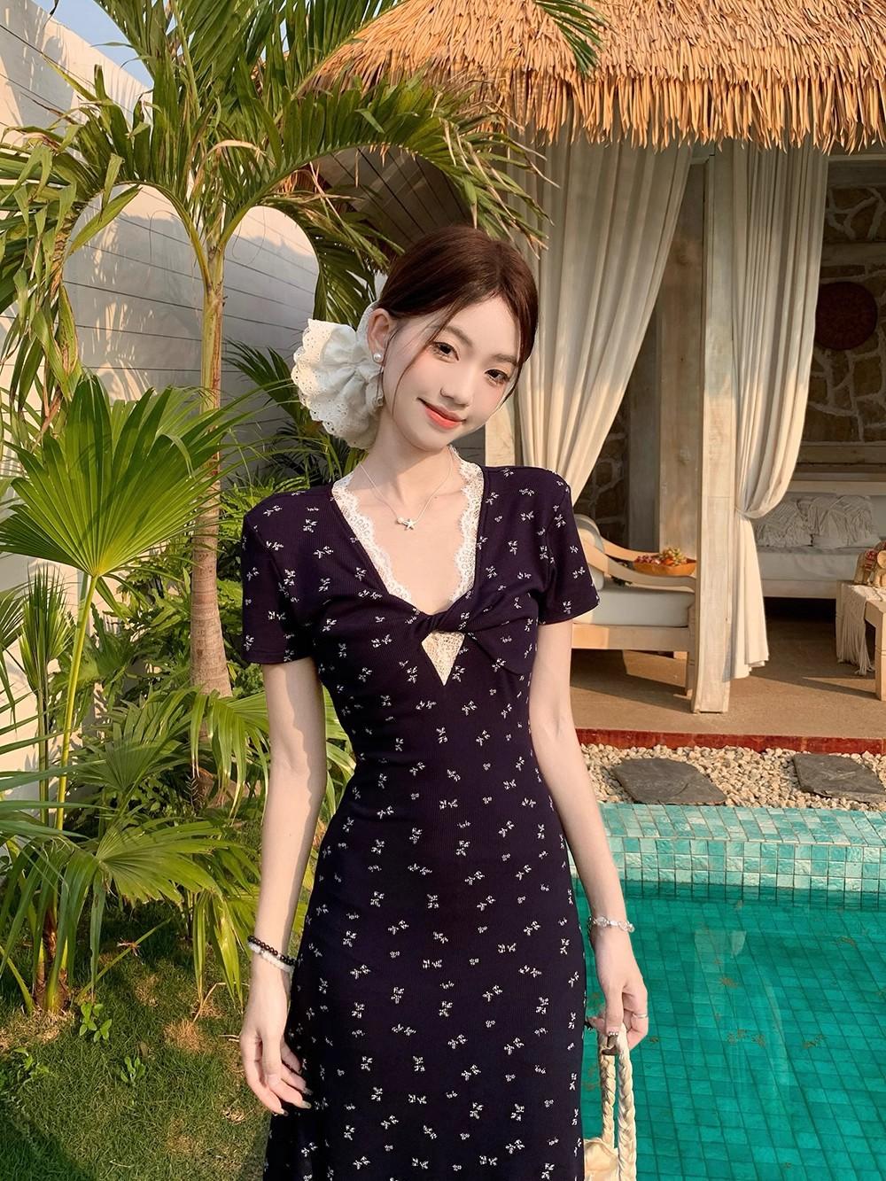 

Pure desire kink floral short-sleeved dress women s summer Korean temperament lace splicing waist and thin A-shaped long dress S темно-синий