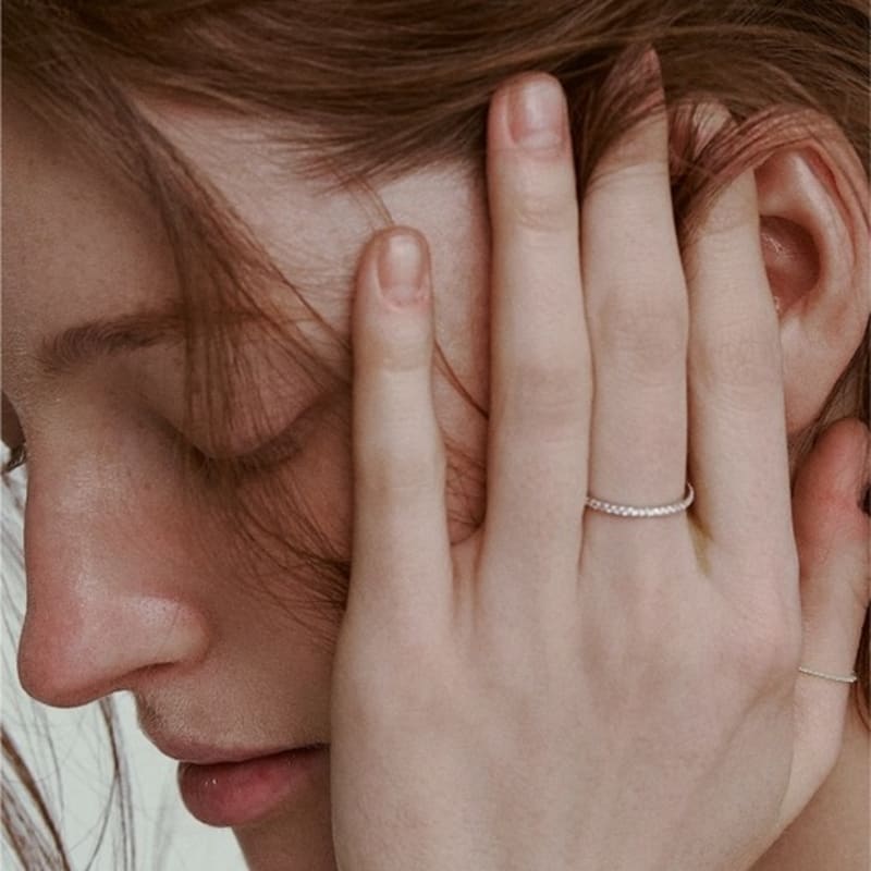 SIEOR (silver 925) Slim Crystal Daily Ring (Size 11/13/15/17)