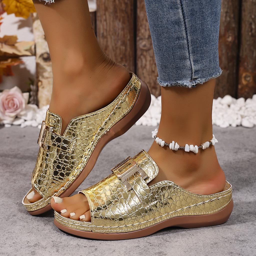 Fashion 2025 New Women Slippers Lightweight Round Head Shoes Women Summer Metal Casual Slippers Outdoor Roman Wedge Sandals Slides Women